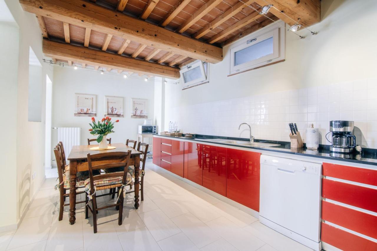 Holiday Home Il Borgo Degli Agrumi Uzzano Dış mekan fotoğraf