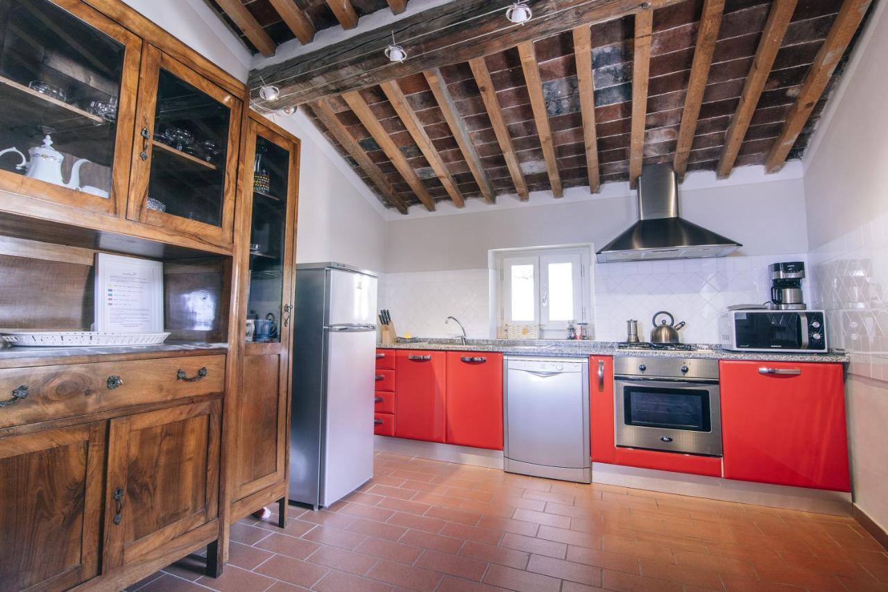 Holiday Home Il Borgo Degli Agrumi Uzzano Dış mekan fotoğraf