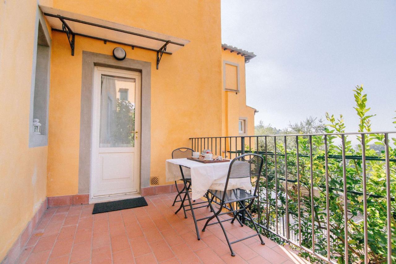 Holiday Home Il Borgo Degli Agrumi Uzzano Dış mekan fotoğraf