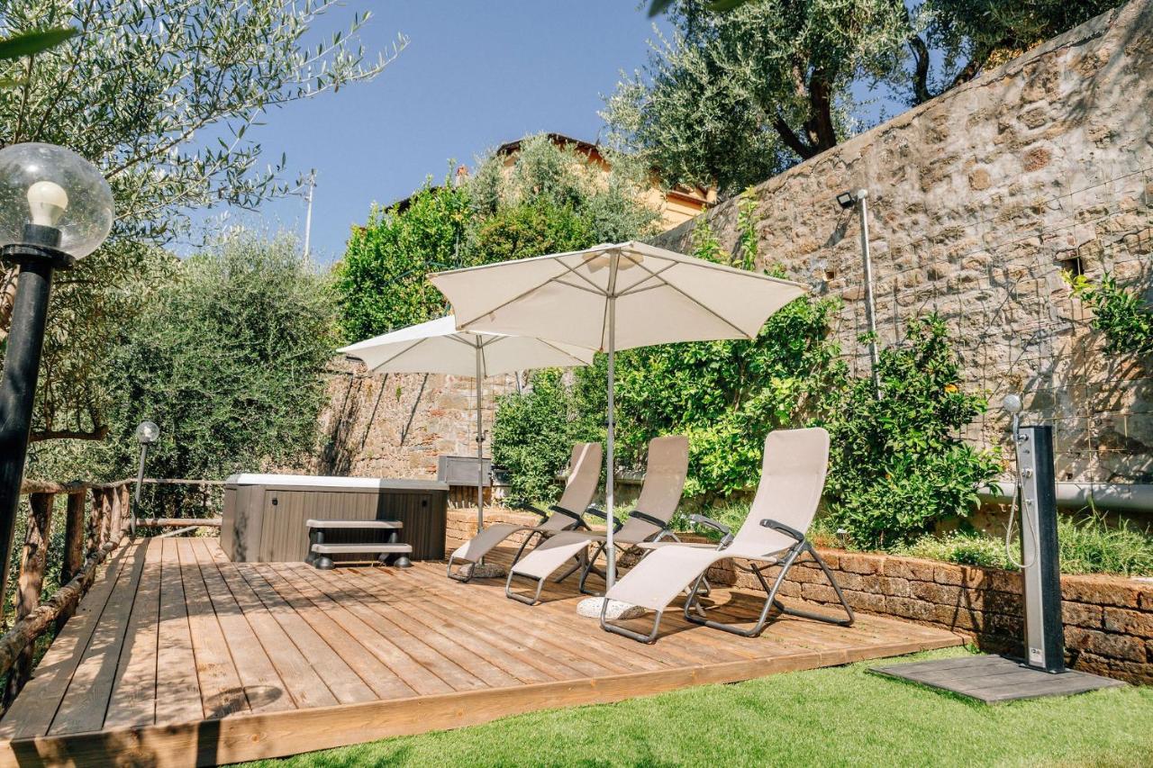 Holiday Home Il Borgo Degli Agrumi Uzzano Dış mekan fotoğraf