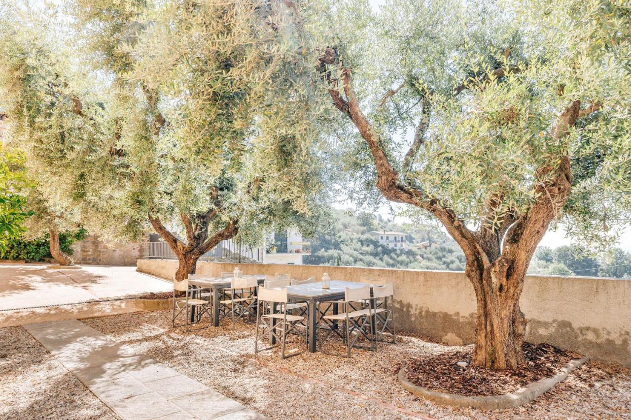 Holiday Home Il Borgo Degli Agrumi Uzzano Dış mekan fotoğraf