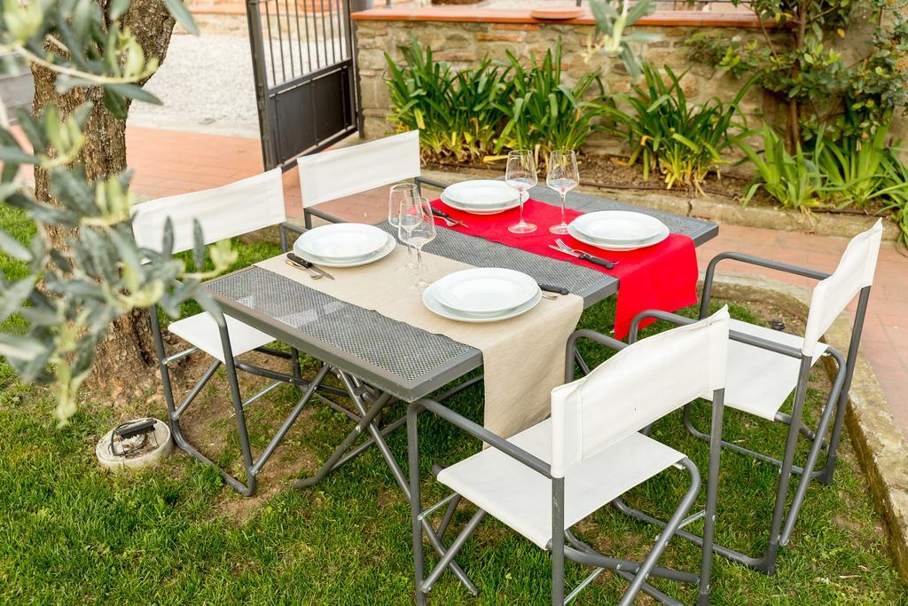 Holiday Home Il Borgo Degli Agrumi Uzzano Dış mekan fotoğraf