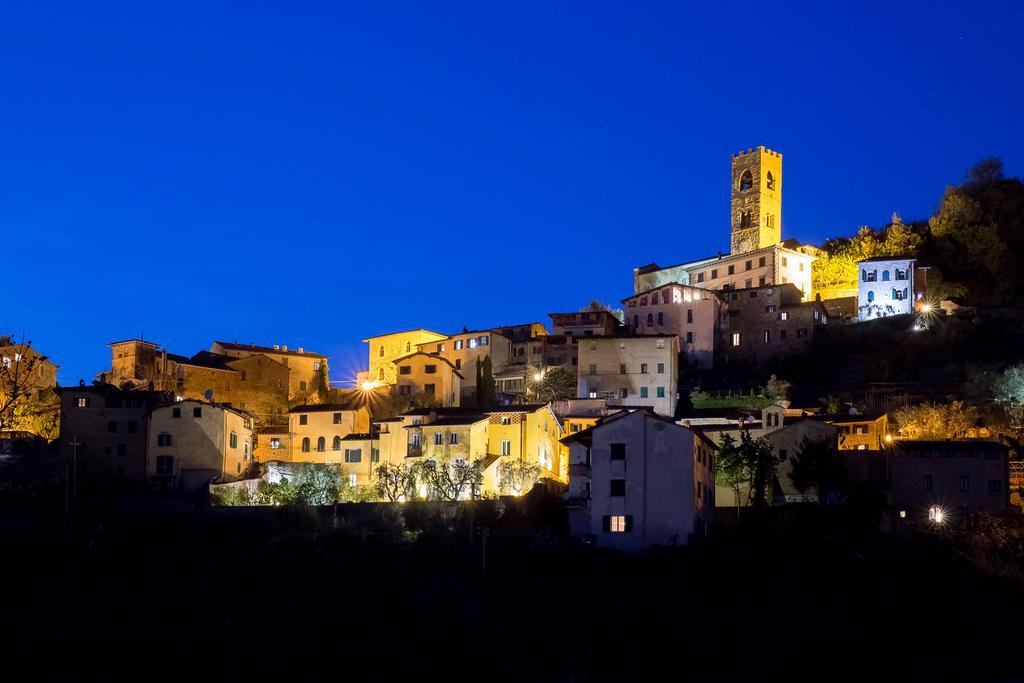 Holiday Home Il Borgo Degli Agrumi Uzzano Dış mekan fotoğraf